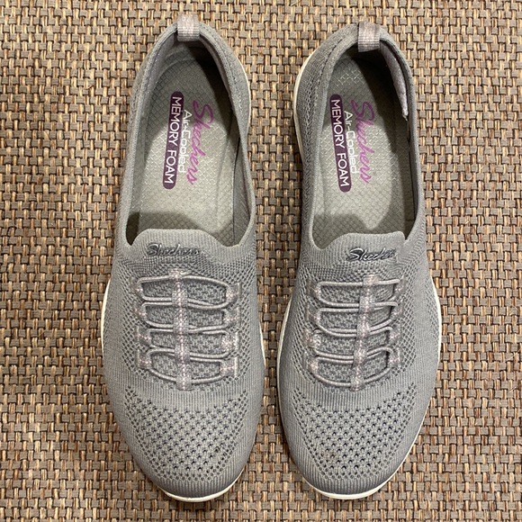 Skechers 8 Gray Memory Foam Slip On Sneakers - Picture 2 of 8
